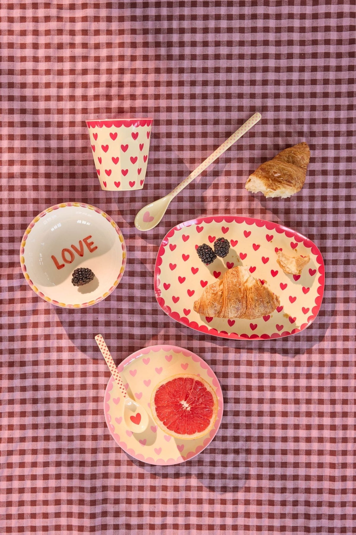 Melamine Cake Plate with Favorite Hearts Print - Dark Pink - Small