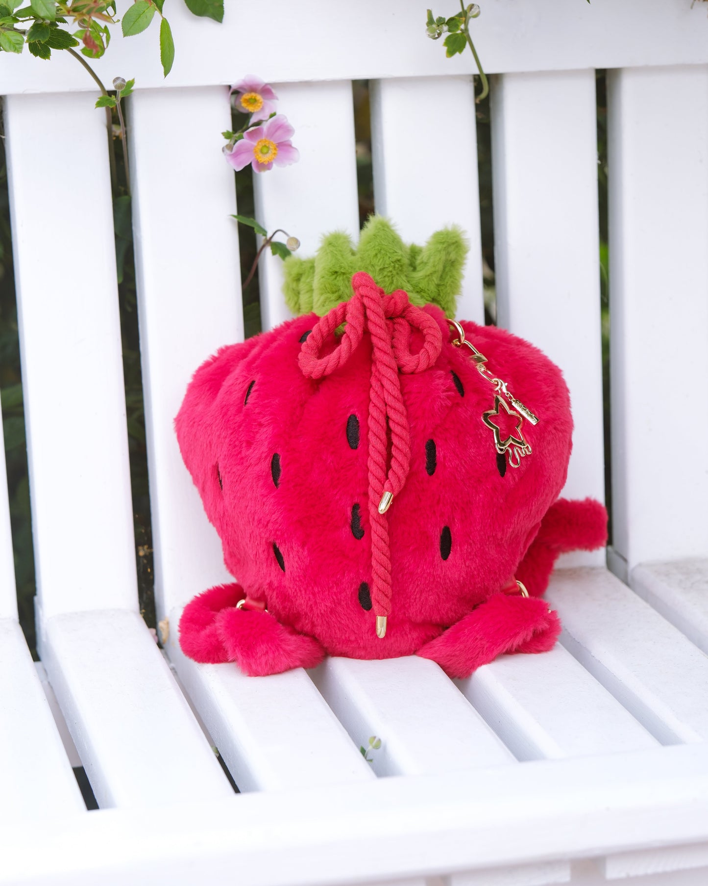 Luxe Velour Soft Strawberry Drawstring Bag [RED]