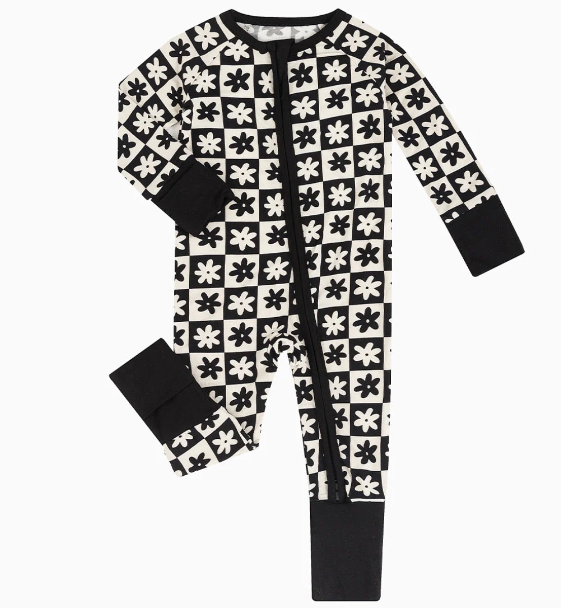 Black and White Checkered Daisy Bamboo Sleeper